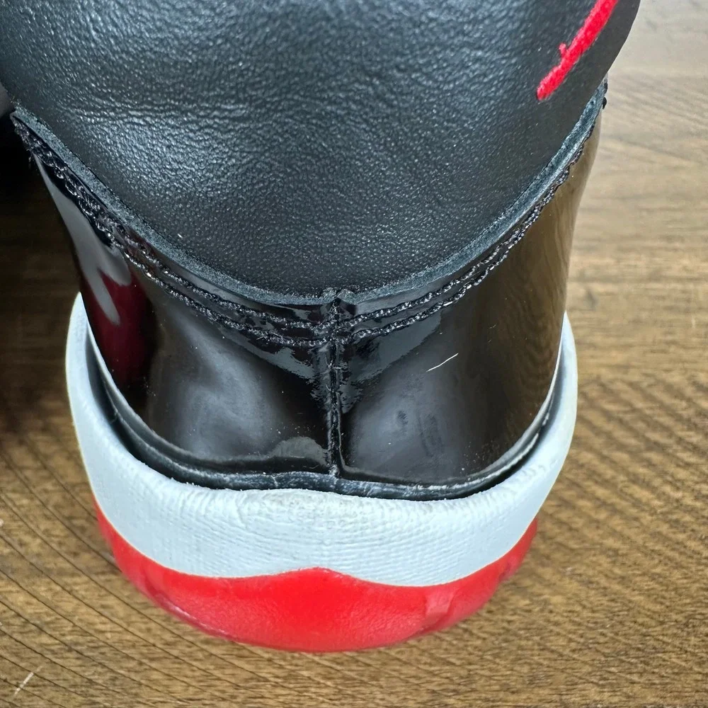 Jordan XI Bred Shoes Mens 10.5 Black Red 11 Retro Patent Leather 2001 Box + Card